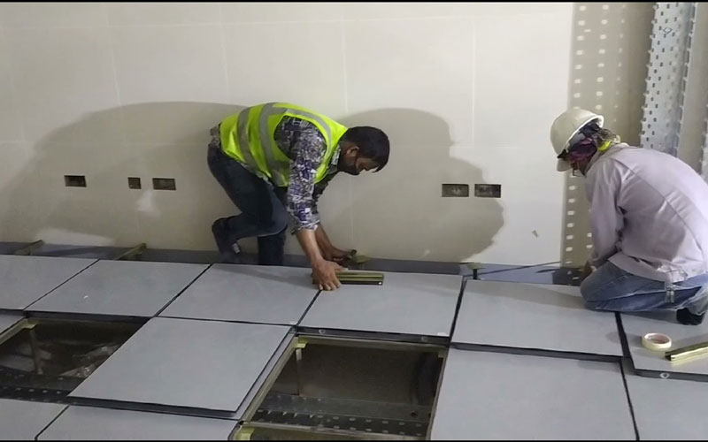 نصاب کف کاذب و معرفی انواع روش های نصب کف کاذب به همراه اجرای اصولی کف کاذب در سریعترین زمان و با کمترین هزینه با مشاوره رایگان و آنلاین نصاب کف کاذب کف کاذب آموزش نصب کفپوش هزینه نصب کف کاذب - اجرای کف کاذب توسط نصاب حرفه ای