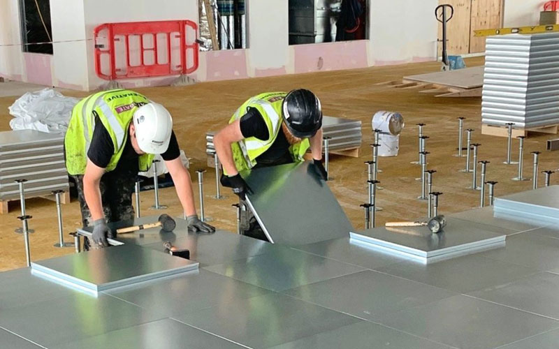 نصاب کف کاذب و معرفی انواع روش های نصب کف کاذب به همراه اجرای اصولی کف کاذب در سریعترین زمان و با کمترین هزینه با مشاوره رایگان و آنلاین نصاب کف کاذب کف کاذب آموزش نصب کفپوش هزینه نصب کف کاذب - استفاده از علامت‌های ایمنی