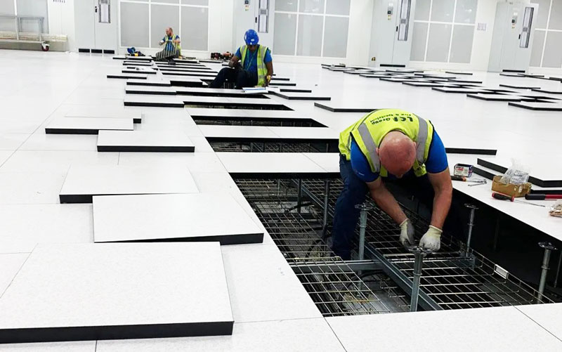 نصاب کف کاذب و معرفی انواع روش های نصب کف کاذب به همراه اجرای اصولی کف کاذب در سریعترین زمان و با کمترین هزینه با مشاوره رایگان و آنلاین نصاب کف کاذب کف کاذب آموزش نصب کفپوش هزینه نصب کف کاذب - کف کاذب چیست؟